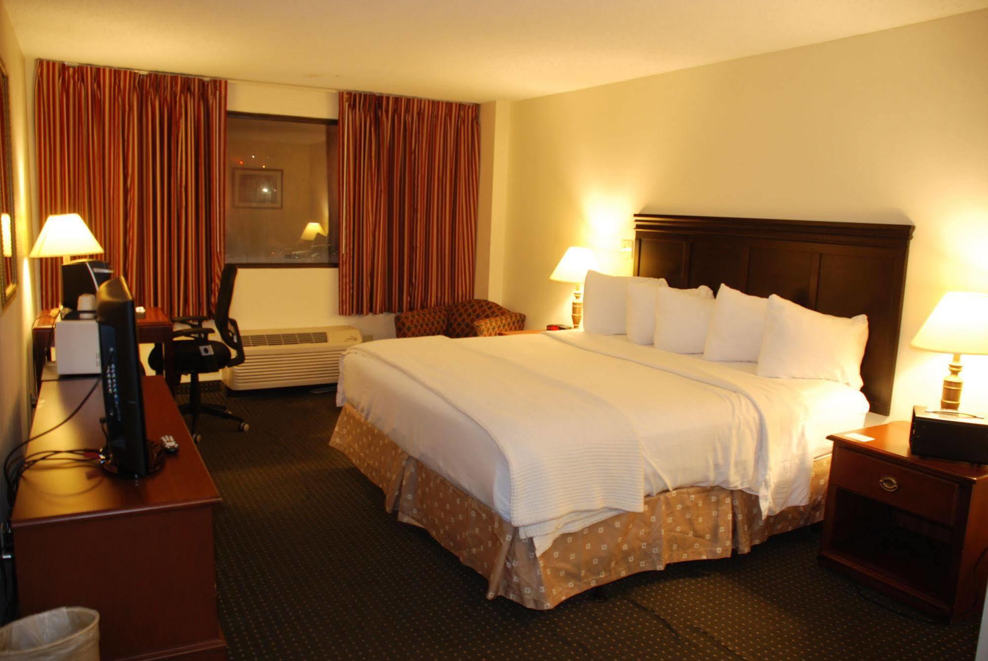 Doubletree By Hilton Clarksville Riverview Kültér fotó