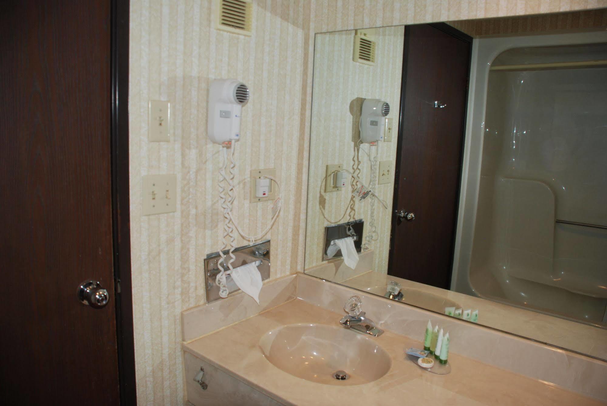 Doubletree By Hilton Clarksville Riverview Kültér fotó